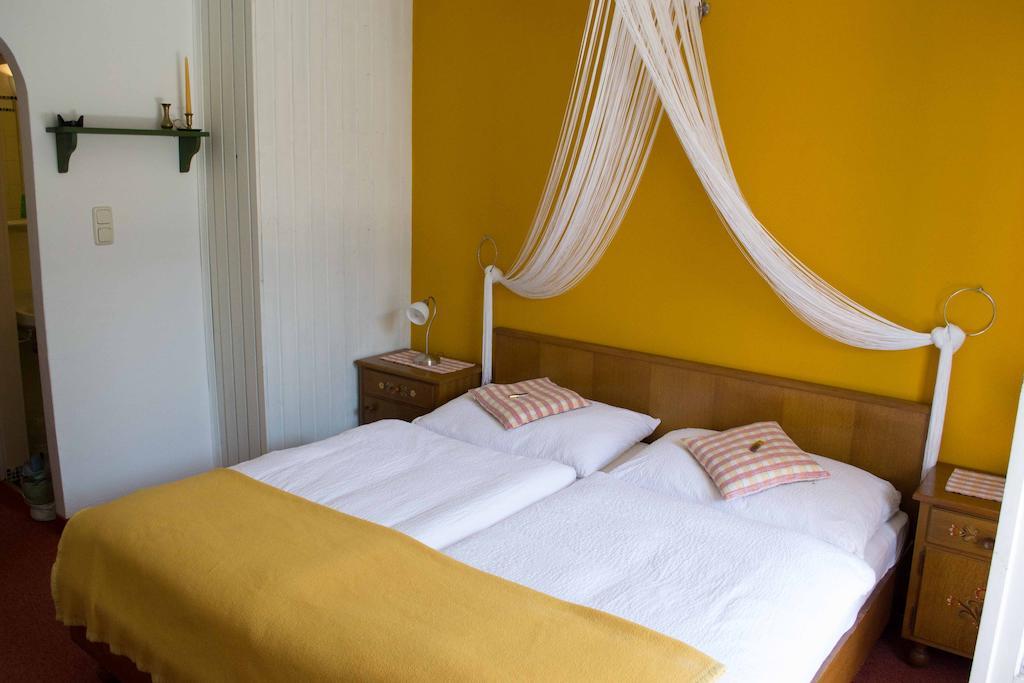 Pension Stissen Haus Am See Faak am See Room photo